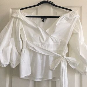 **NWOT**Off the Shoulder Puff Sleeve Blouse